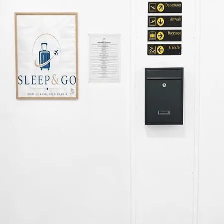 Sleep & Go Center Station Airport 9 *